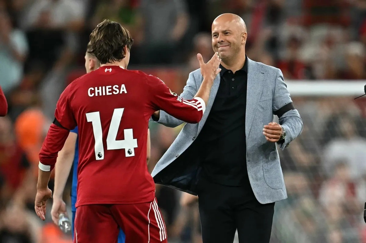 HLV Arne Slot ca ngợi nỗ lực của Federico Chiesa Arne Slot đánh giá cao tinh thần làm việc chăm chỉ của Chiesa