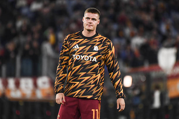 Evan Ferguson trên sân thi đấu gettyimages-2242172448-612x612