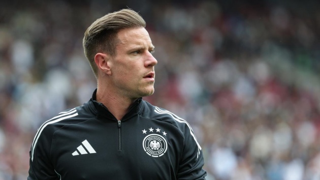 Stegen mang tới cơn đau đầu cho tuyển Đức.