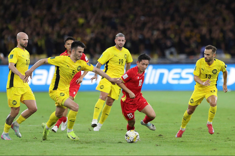 Bị FIFA tung bằng chứng dùng hồ sơ giả mạo, LĐBĐ Malaysia bất ngờ lấy lý do 