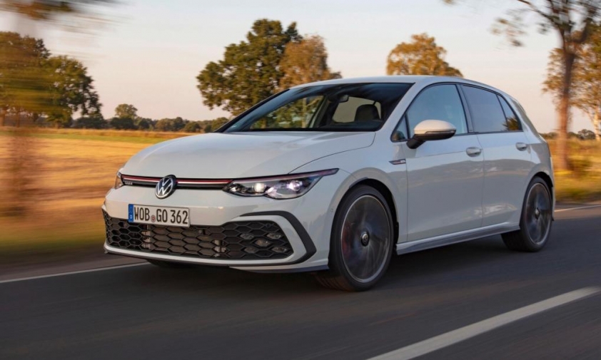 Hatchback Volkswagen Golf hiệu năng cao