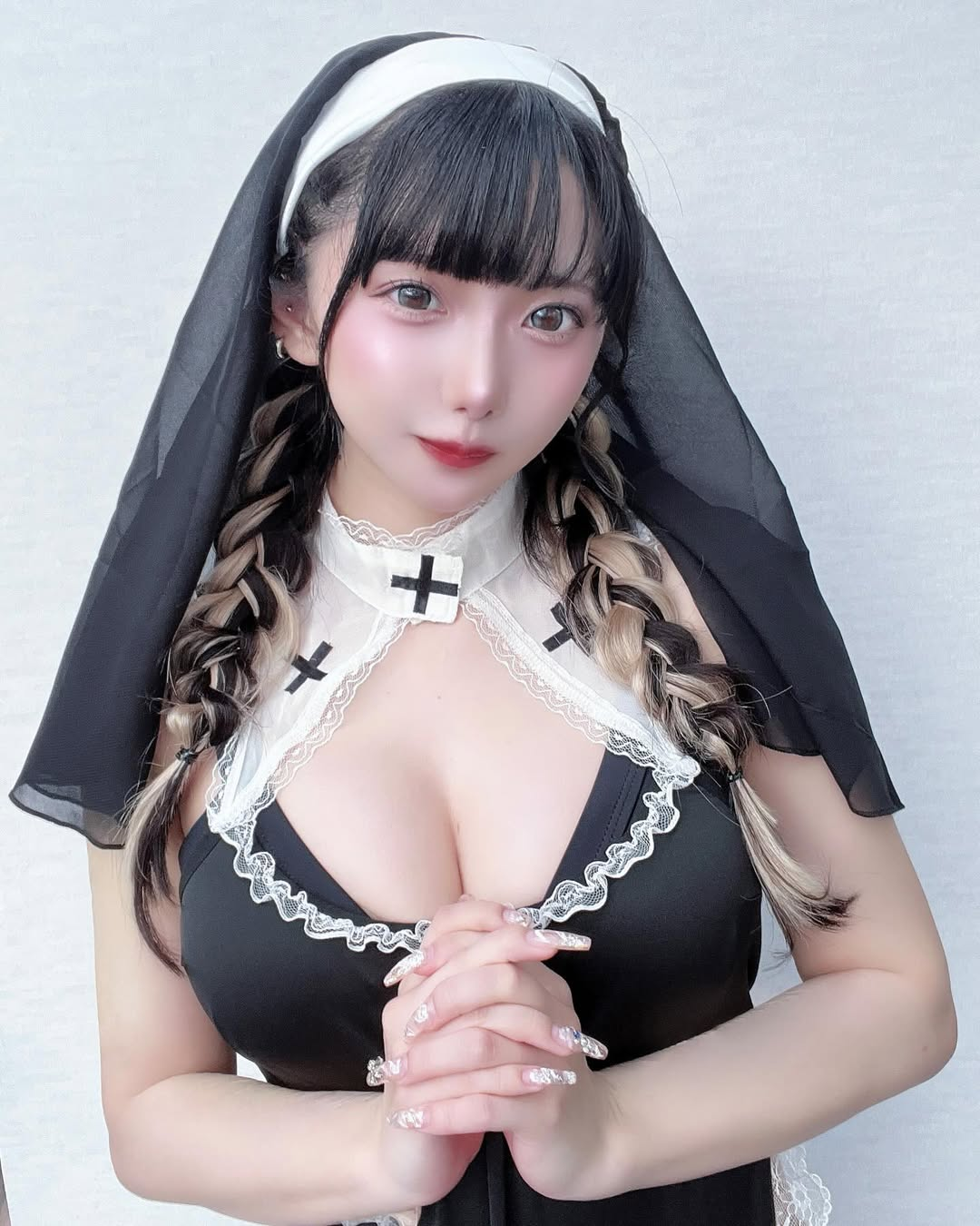Hot girl giải thích về buổi hẹn đặc biệt