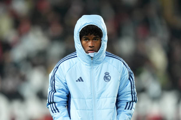 Endrick gần như đang 'tàng hình' ở Bernabeu.