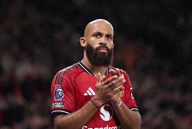 Mbeumo thích thú với cách chơi bóng của Man Utd.