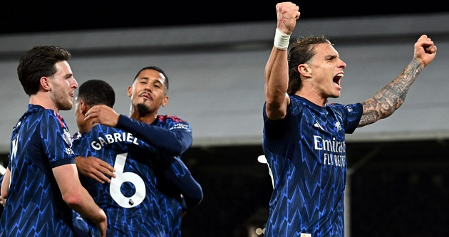 Hàng thủ Arsenal thi đấu chắc chắn