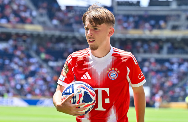 Lennart Karl tài năng trẻ của Bayern c1