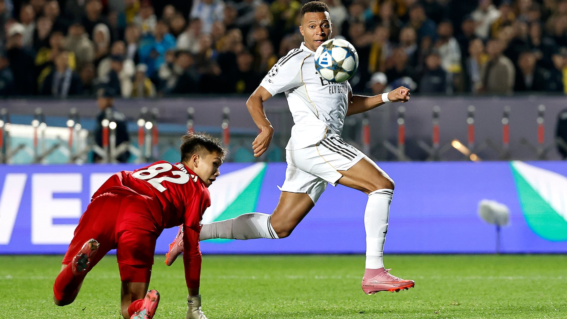 Mbappe vừa có tháng 9 hoàn hảo