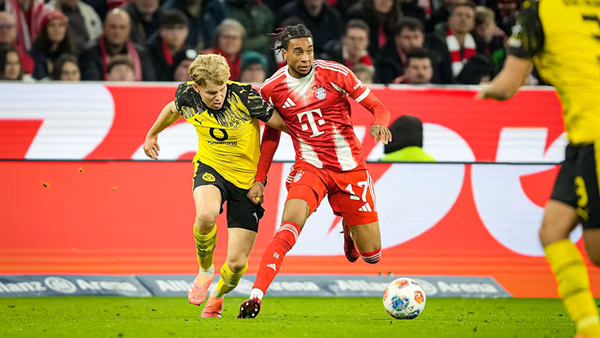 Dortmund nỗ lực nhưng không mang lại sự hiệu quả trước Bayern.