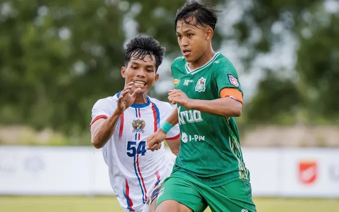 Tin nóng bóng đá Việt Nam hôm nay 27/9: HLV Kim Sang-sik biết tin FIFA phạt Malaysia; Nepal gọi cầu thủ từ Campuchia đấu tuyển Việt Nam - Ảnh 3.