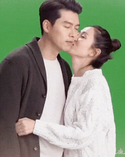 Hyun Bin thể hiện lòng chung thủy qua hành động của mình
