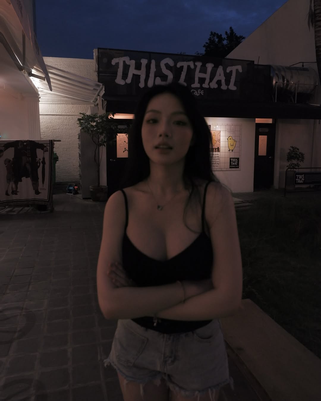 Hot girl  Hot girl
