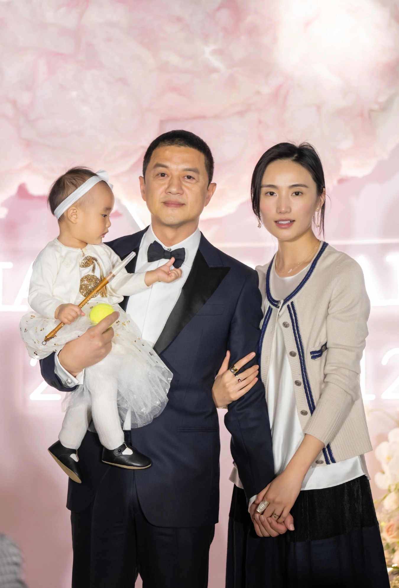 Lý Á Bằng và Hải Hà Kim Hỷ ly hôn