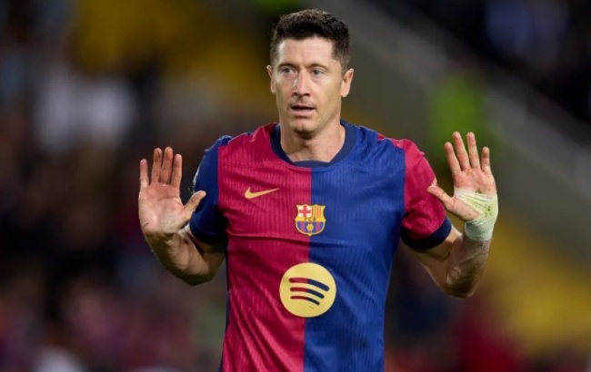 Lewandowski trong màu áo Barcelona. Lewandowski thi đấu cho Barcelona