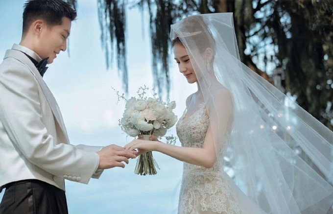 Đậu Kiêu và Hà Siêu Liên bác bỏ tin đồn hôn nhân tan vỡ Đôi vợ chồng phủ nhận ly thân