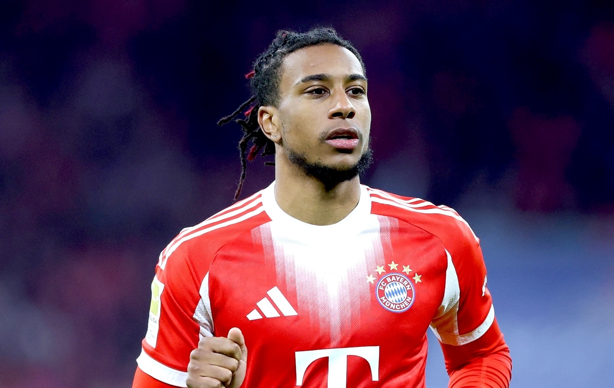 Michael Olise thi đấu cho Bayern Munich