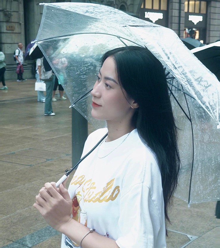 Kim Thành và Kiều Trinh khoe sắc Kim Thành và Kiều Trinh khoe sắc