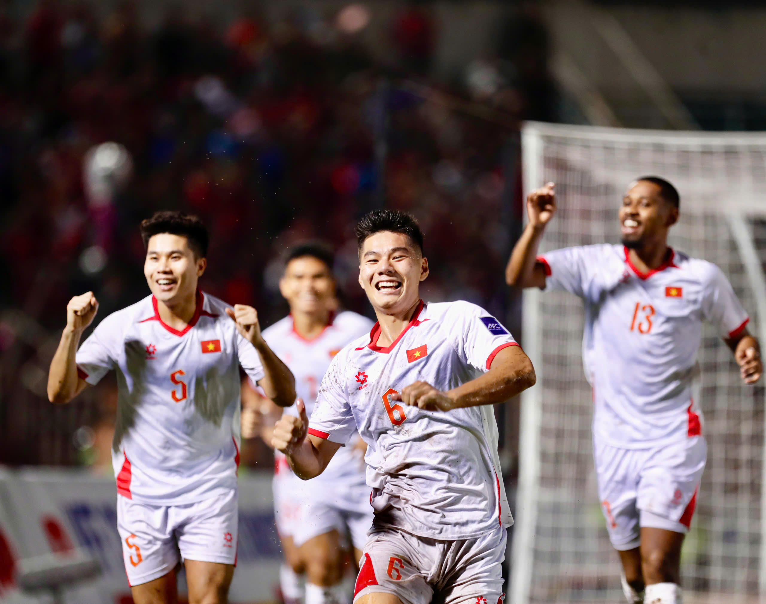 Đội tuyển Việt Nam lên hạng 110 thế giới khi thắng Nepal 1-0