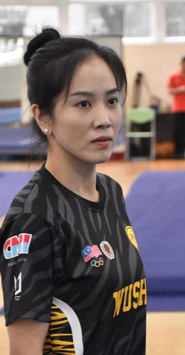Huấn luyện viên Mao Nhã Kỳ Mao Nhã Kỳ làm huấn luyện viên đội wushu Malaysia