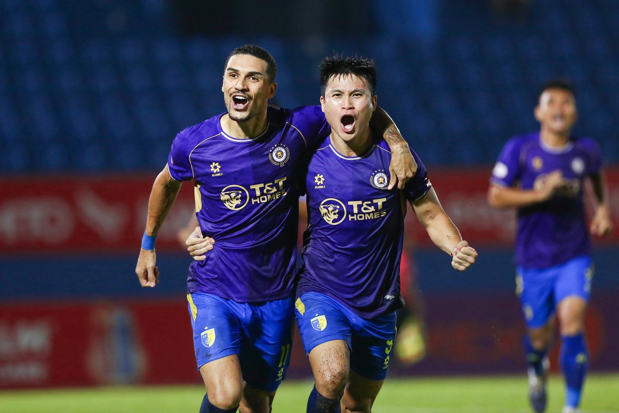 Hà Nội FC vẫn áp đảo về số trận thắng trước đối thủ quen thuộc Becamex TP.HCM. Hà Nội FC giữ vị thế trước Becamex TP.HCM