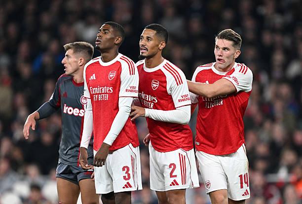 Arsenal chơi bóng chết hiệu quả