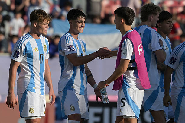 U20 Argentina hủy diệt U20 Nigeria