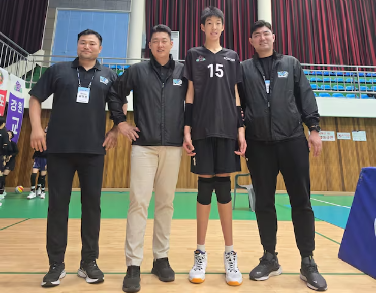 Ban huấn luyện cao lớn không bằng Yong Ji Hoon