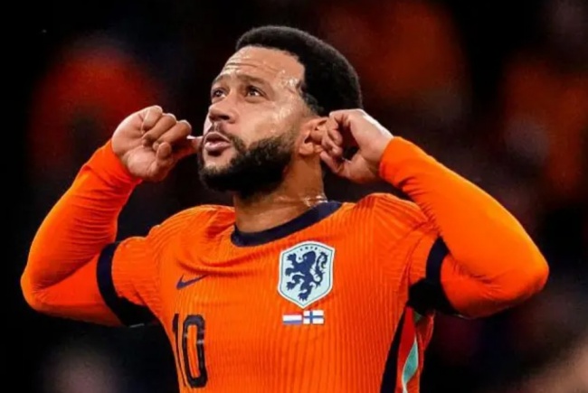 Depay ghi dấu ấn trận gặp Phần Lan