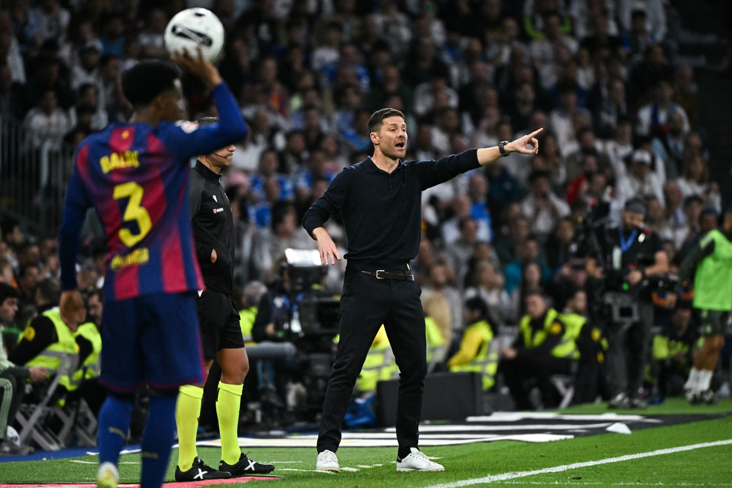 Xabi Alonso lên tiếng về Vinicius và Yamal sau chiến thắng của Real Madrid - Ảnh 1. HLV Xabi Alonso nói về chiến thắng của Real Madrid