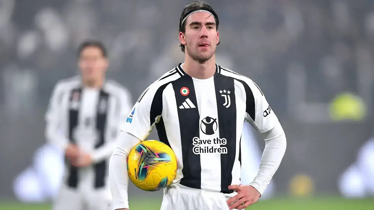 Dusan Vlahovic đang thi đấu cho Juventus