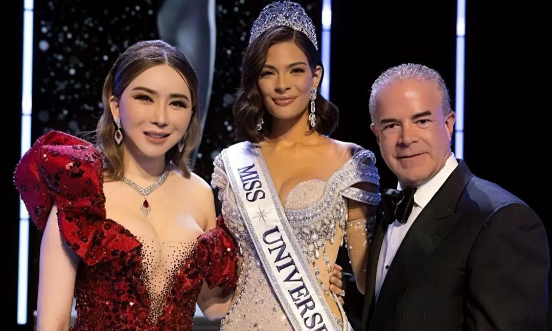 Anne Jakrajutatip trên cương vị chủ tịch Miss Universe