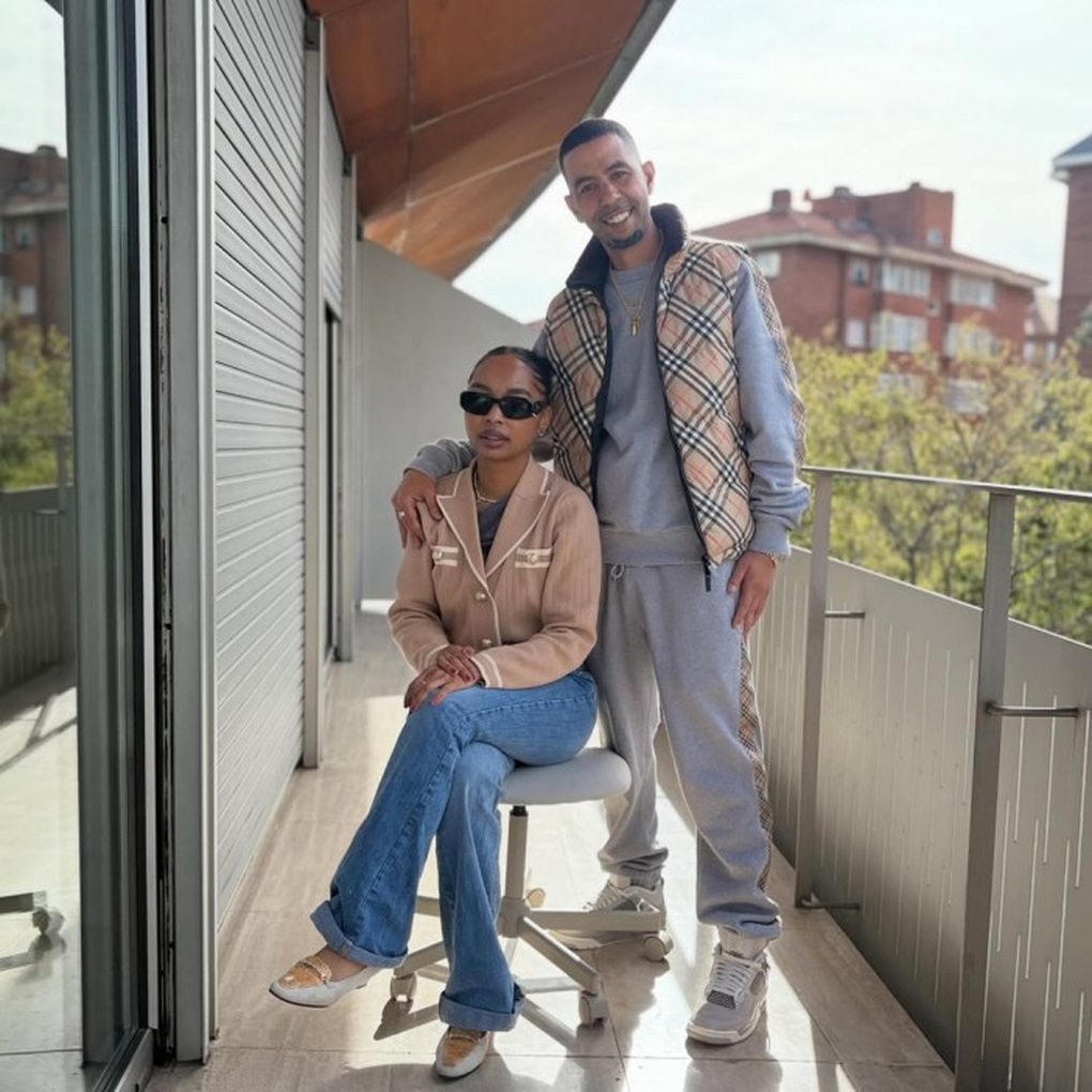 Bố của Yamal gây sốc khi đính hôn với bạn gái kém 12 tuổi - 1 Bố của Yamal gây sốc khi đính hôn với bạn gái kém 12 tuổi - 1