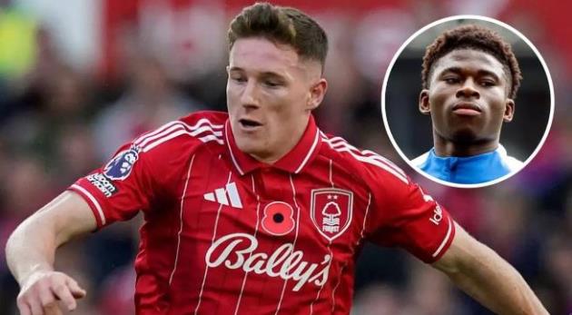 Elliot Anderson thi đấu ấn tượng trước Man Utd