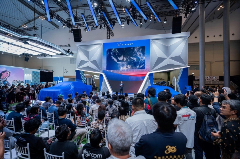 VinFast trưng bày VF Wild và Limo Green tại GIIAS 2025