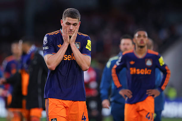 Newcastle lại gặp khó khi chinh chiến trên nhiều đấu trường. Newcastle gặp khó khăn tại nhiều giải đấu khác nhau
