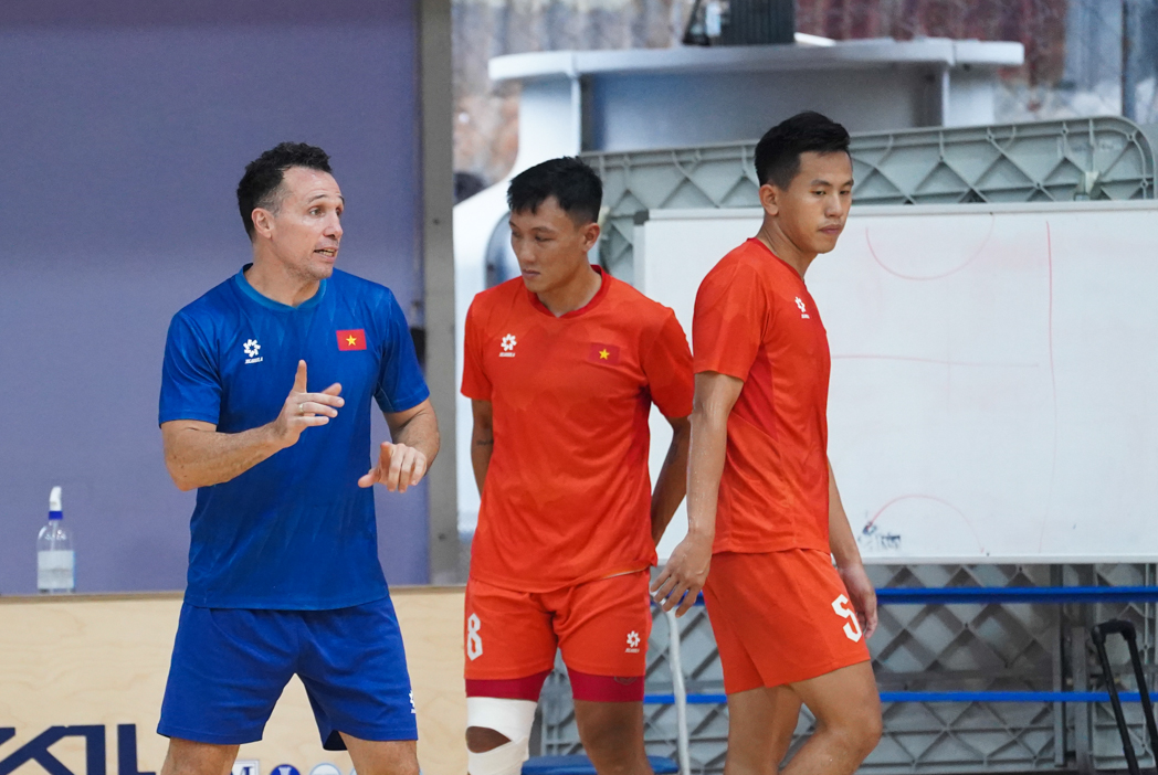 HLV tuyển futsal Việt Nam: 'Trận đấu nào tại SEA Games 33 cũng là chung kết' - Ảnh 1. HLV tuyển futsal Việt Nam: 'Trận đấu nào tại SEA Games 33 cũng là chung kết' - Ảnh 1.