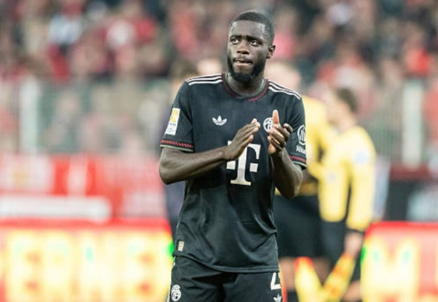 Dayot Upamecano thi đấu cho Bayern Munich Dayot Upamecano