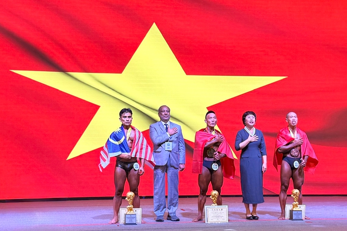 Phạm Văn Phước vô đối nội dung thể hình cổ điển có chiều cao đến 1,60 m Phạm Văn Phước nhận huy chương vàng