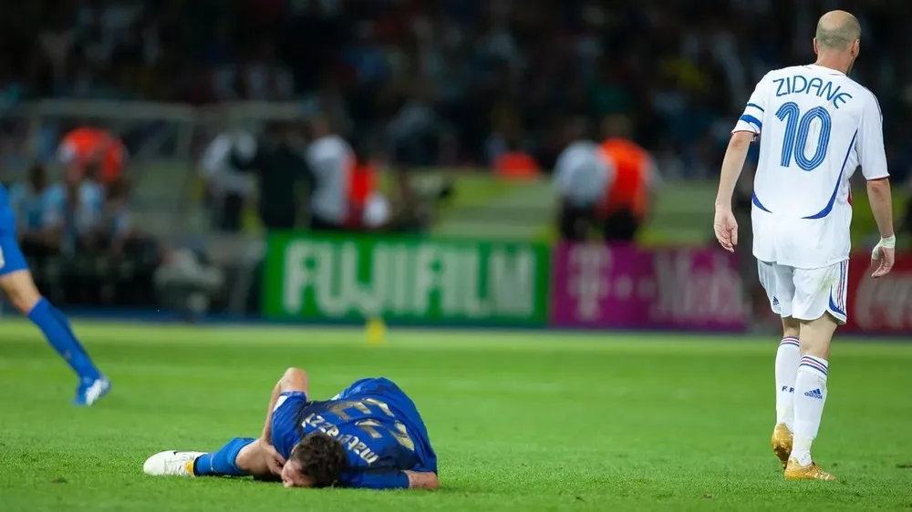 Zidane húc đầu Materazzi World Cup 2006
