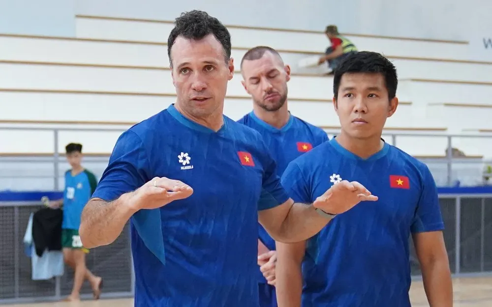 HLV Diego Giustozzi của đội tuyển futsal Việt Nam.