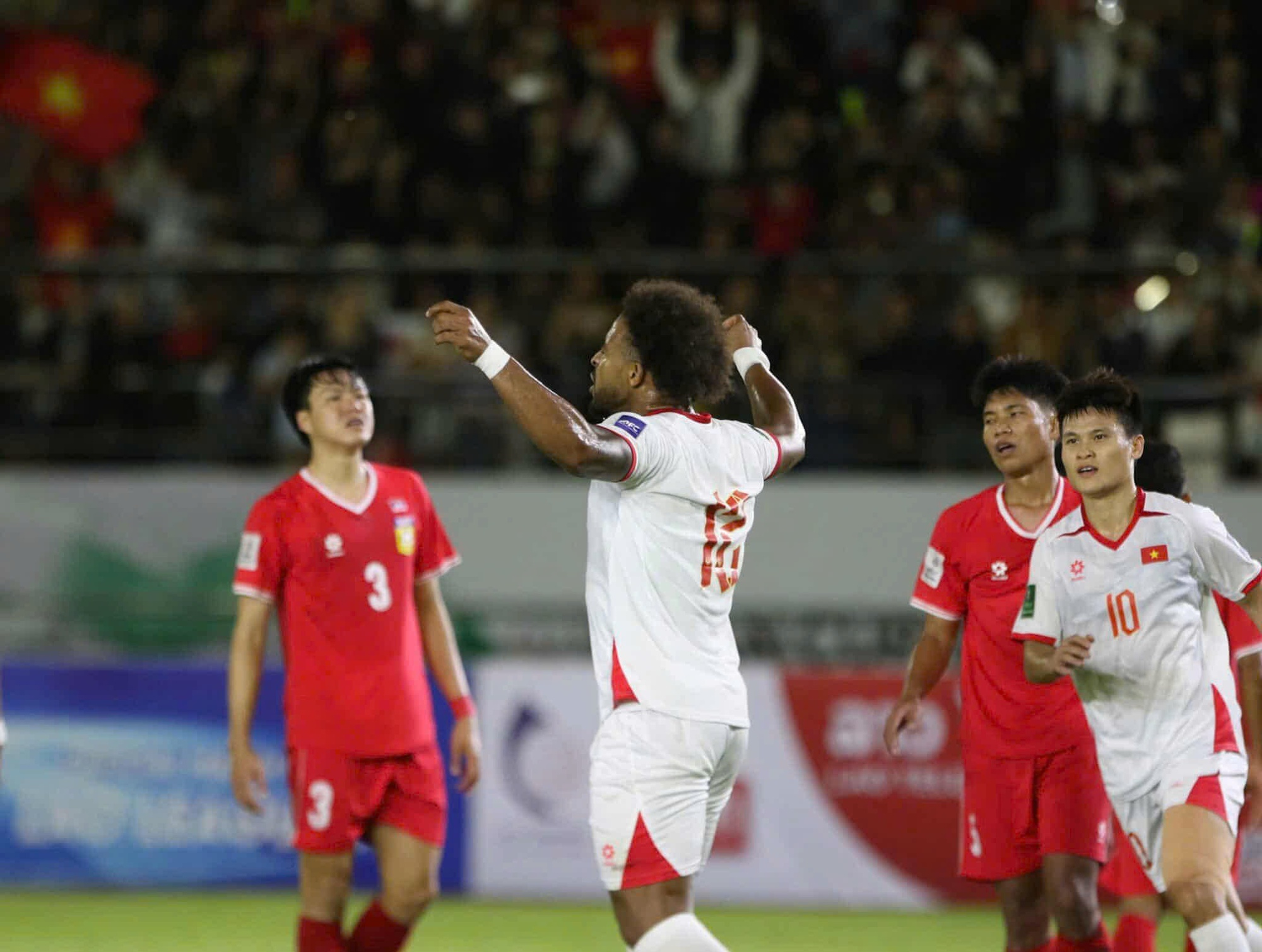 Ghi bàn trước Lào từ chấm 11m chưa phải điều gì ghê gớm nhưng là động lực cực kỳ hữu ích lúc này với Xuân Son.