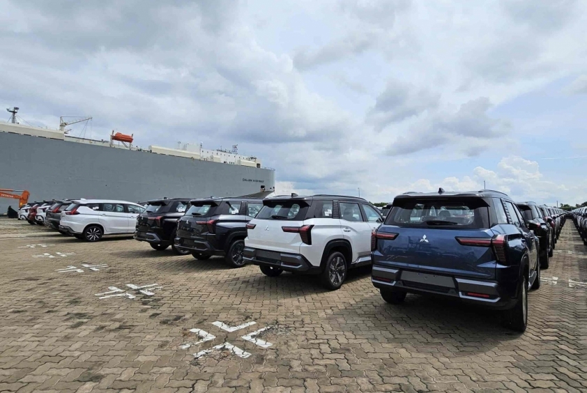 Không gian nội thất ba hàng ghế rộng rãi