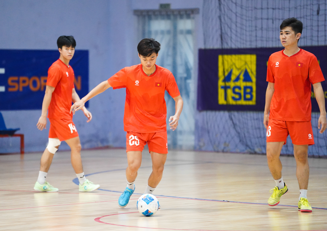 HLV tuyển futsal Việt Nam: 'Trận đấu nào tại SEA Games 33 cũng là chung kết' - Ảnh 2. HLV tuyển futsal Việt Nam: 'Trận đấu nào tại SEA Games 33 cũng là chung kết' - Ảnh 2.