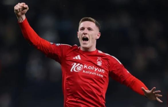 Anderson trình diễn kỹ thuật toàn diện