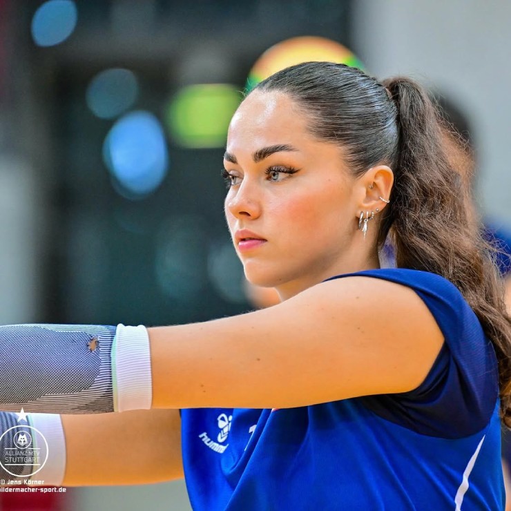 Gương mặt quá đẹp của Mikala