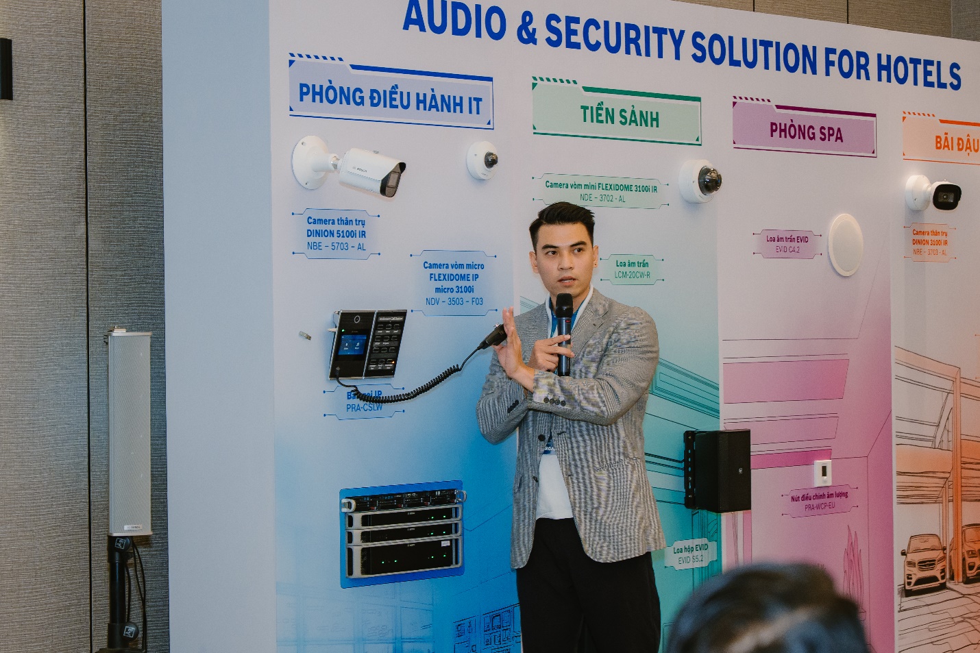 Diễn giả Trần Việt Sơn giới thiệu về giải pháp âm thanh