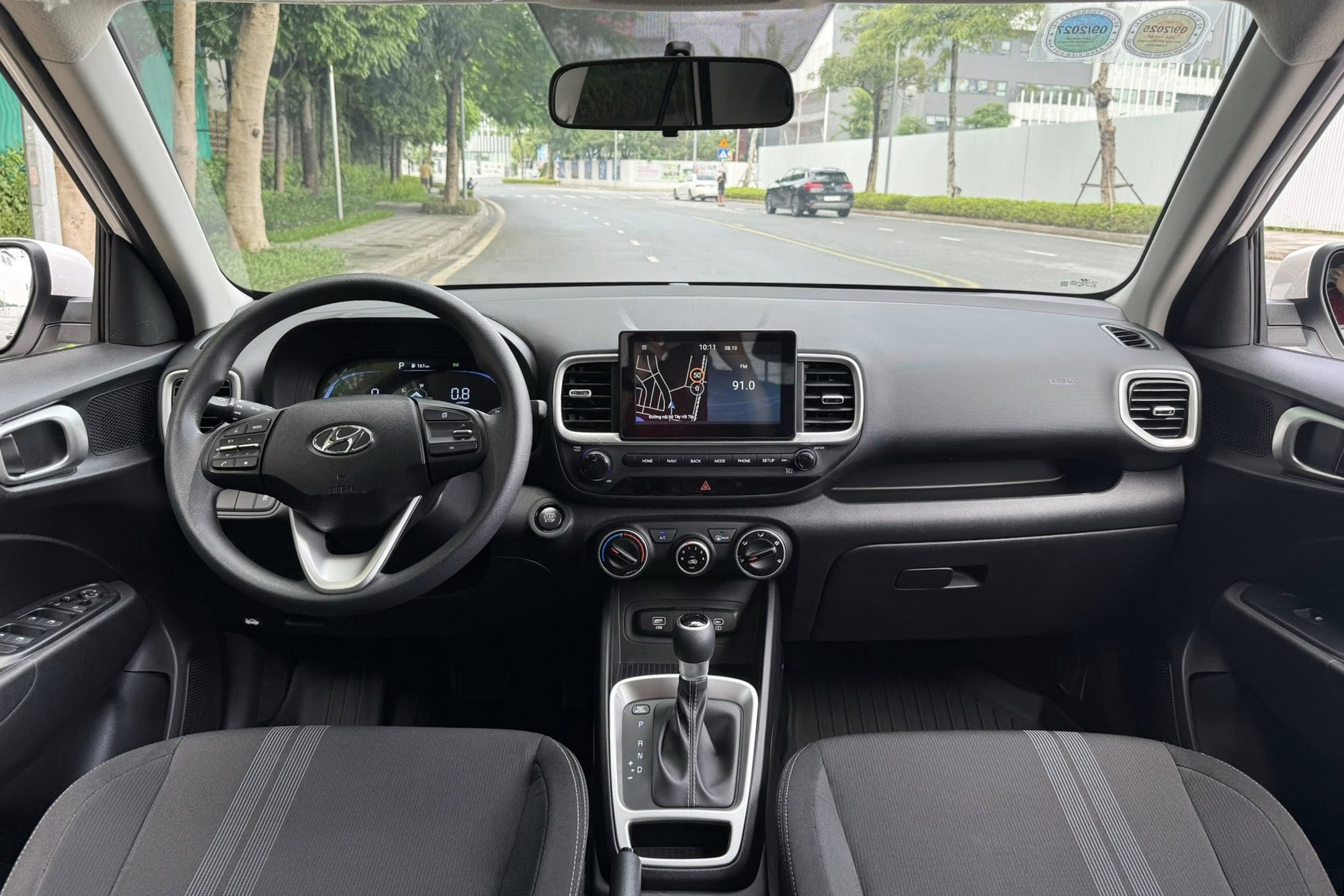Tiện nghi nội thất của Hyundai Venue so với hai đối thủ Tiện nghi nội thất Hyundai Venue dưới 500 triệu đồng