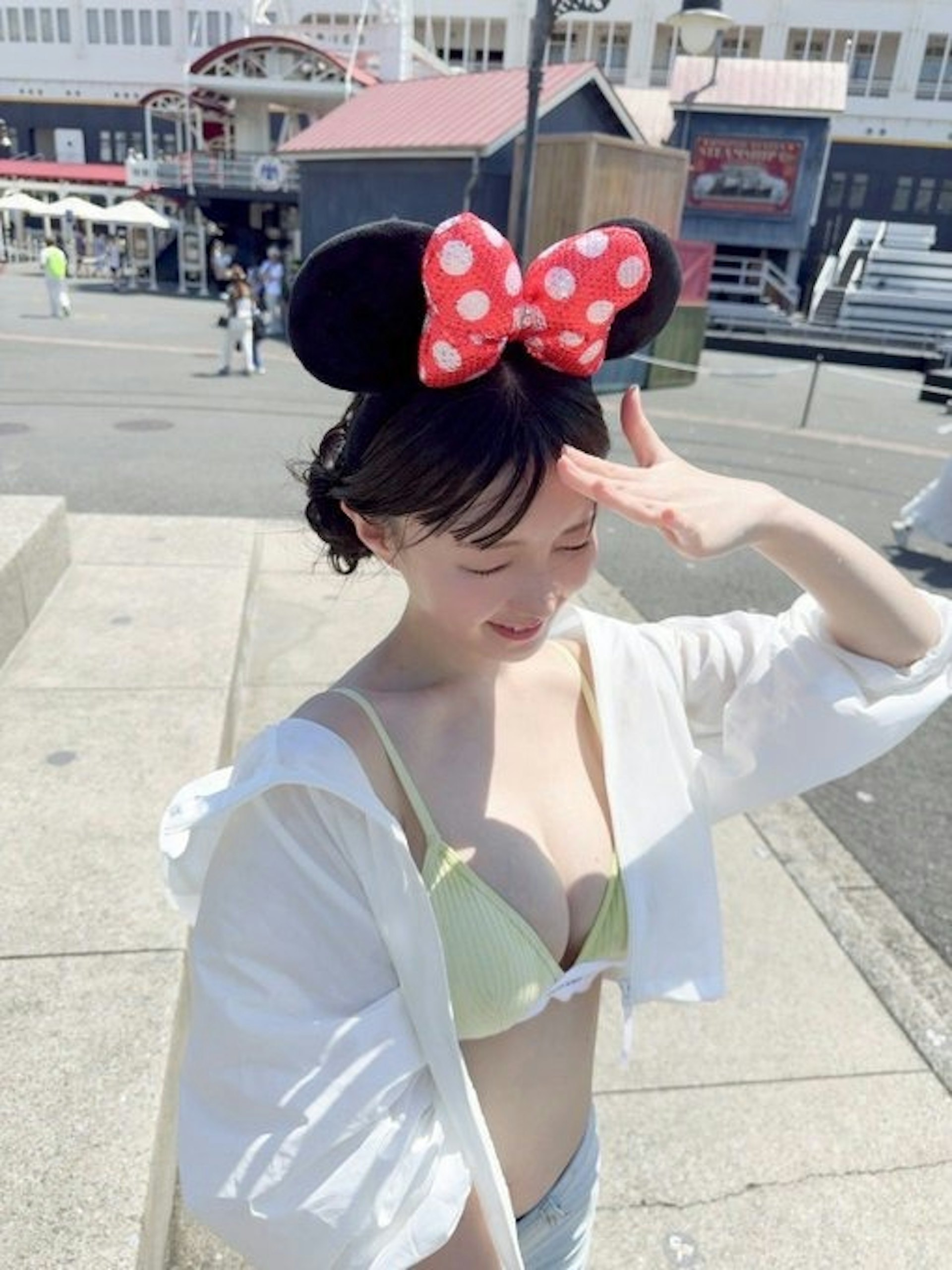 photo-1762246088103 photo-1762246088103