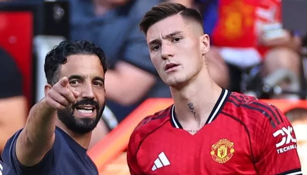 MU phải sớm tìm ra giải pháp thay thế Sesko. MU tìm giải pháp thay thế Sesko