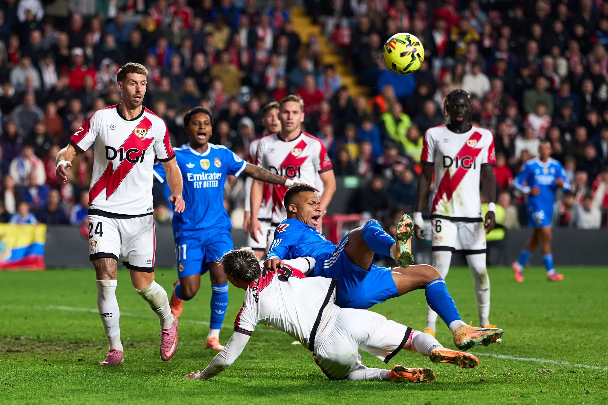 Real Madrid trải qua 2 trận liên tiếp không ghi được bất kì bàn thắng nào