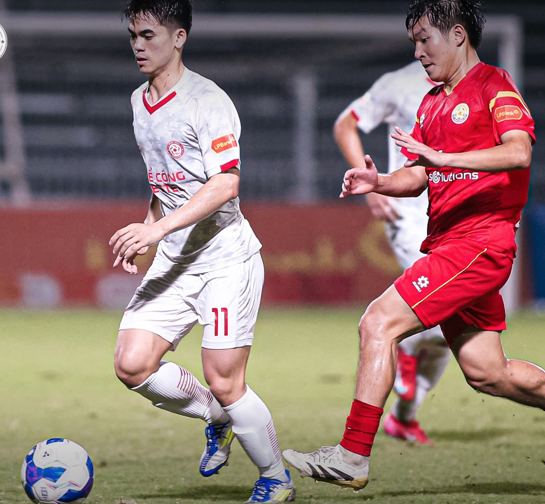 Văn Khang không thể giúp đội nhà có chiến thắng trước PVF CAND